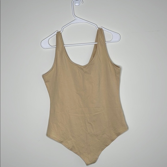Tan Sleeveless Bodysuit with Scoop Neckline - Picture 3 of 4